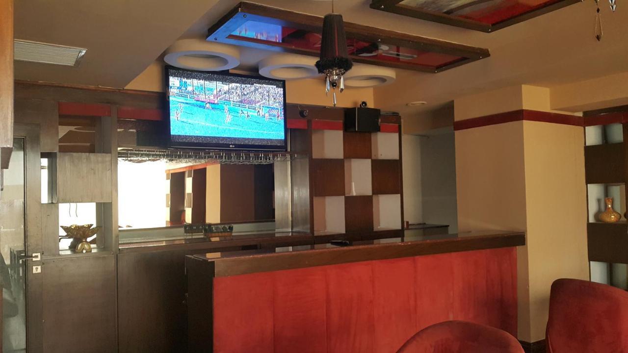 Savoey Hotel Lahore Exterior photo