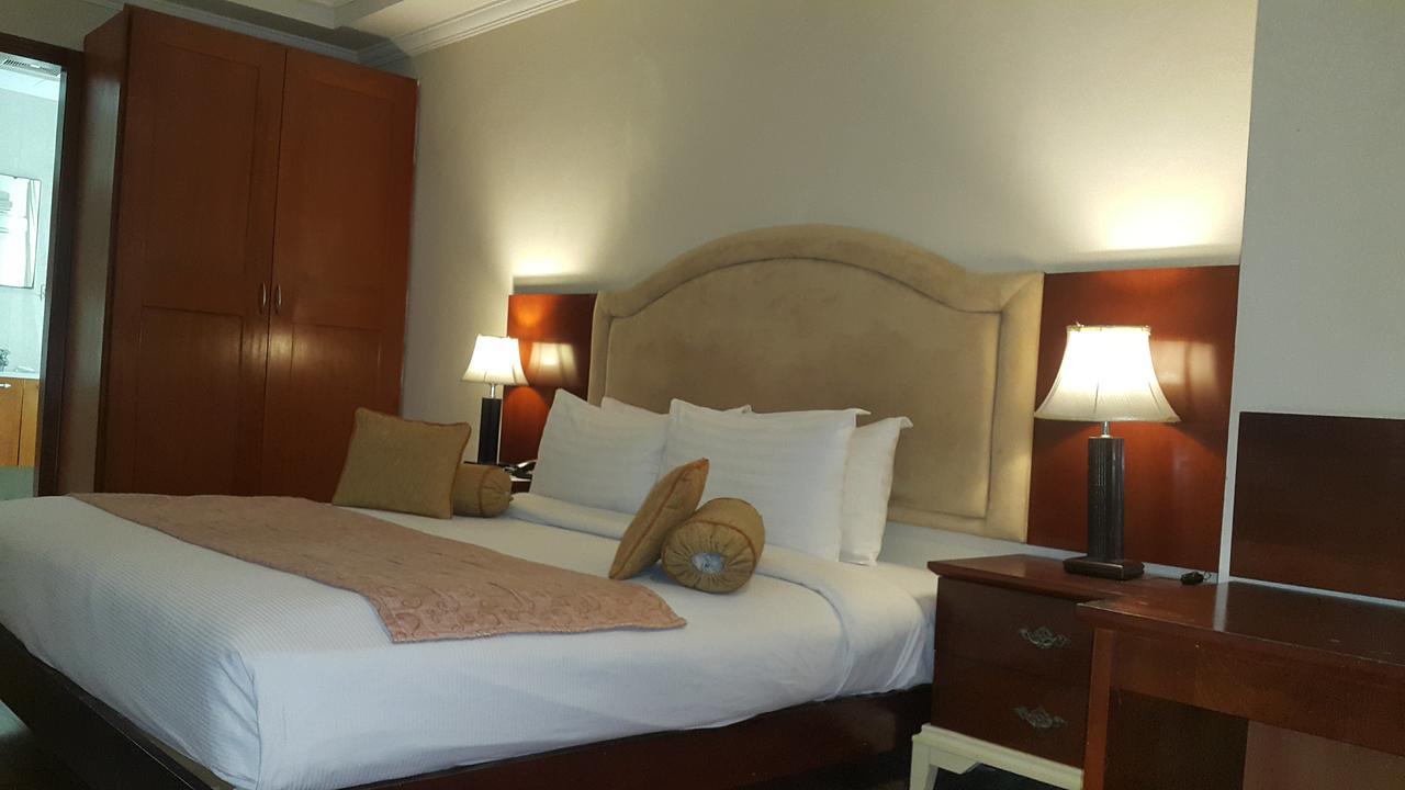 Savoey Hotel Lahore Exterior photo